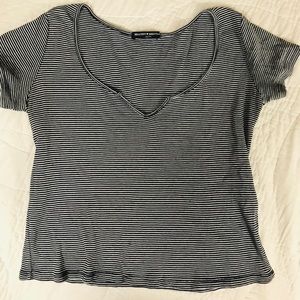 Brandy Melville short sleeve crop one size fits al